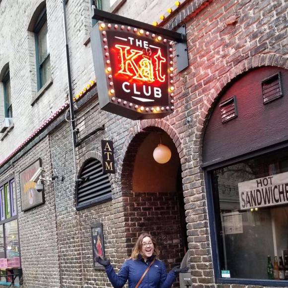 Meet your Posher, Katherine - Picture 1 of 1